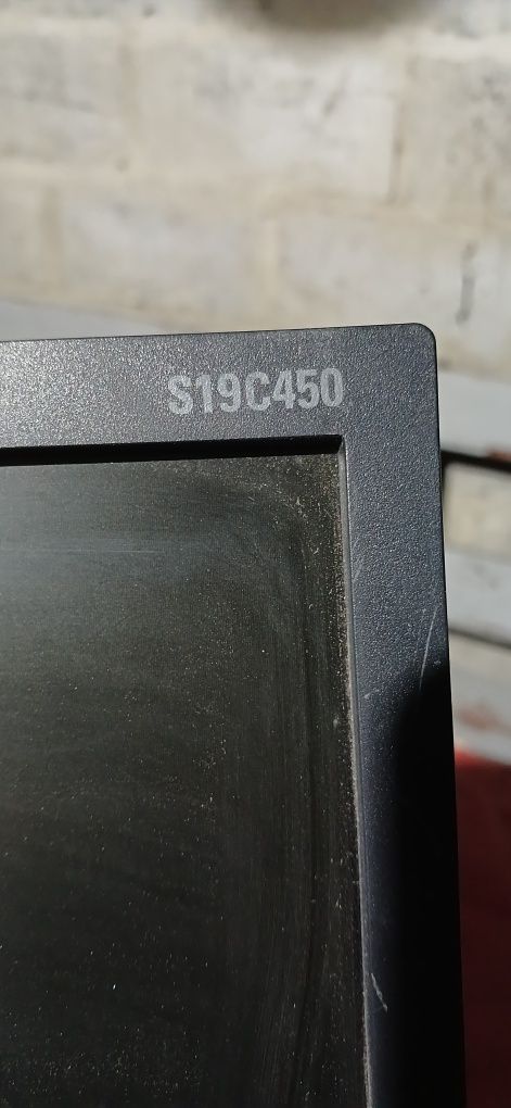 Продам манитор  самсунг