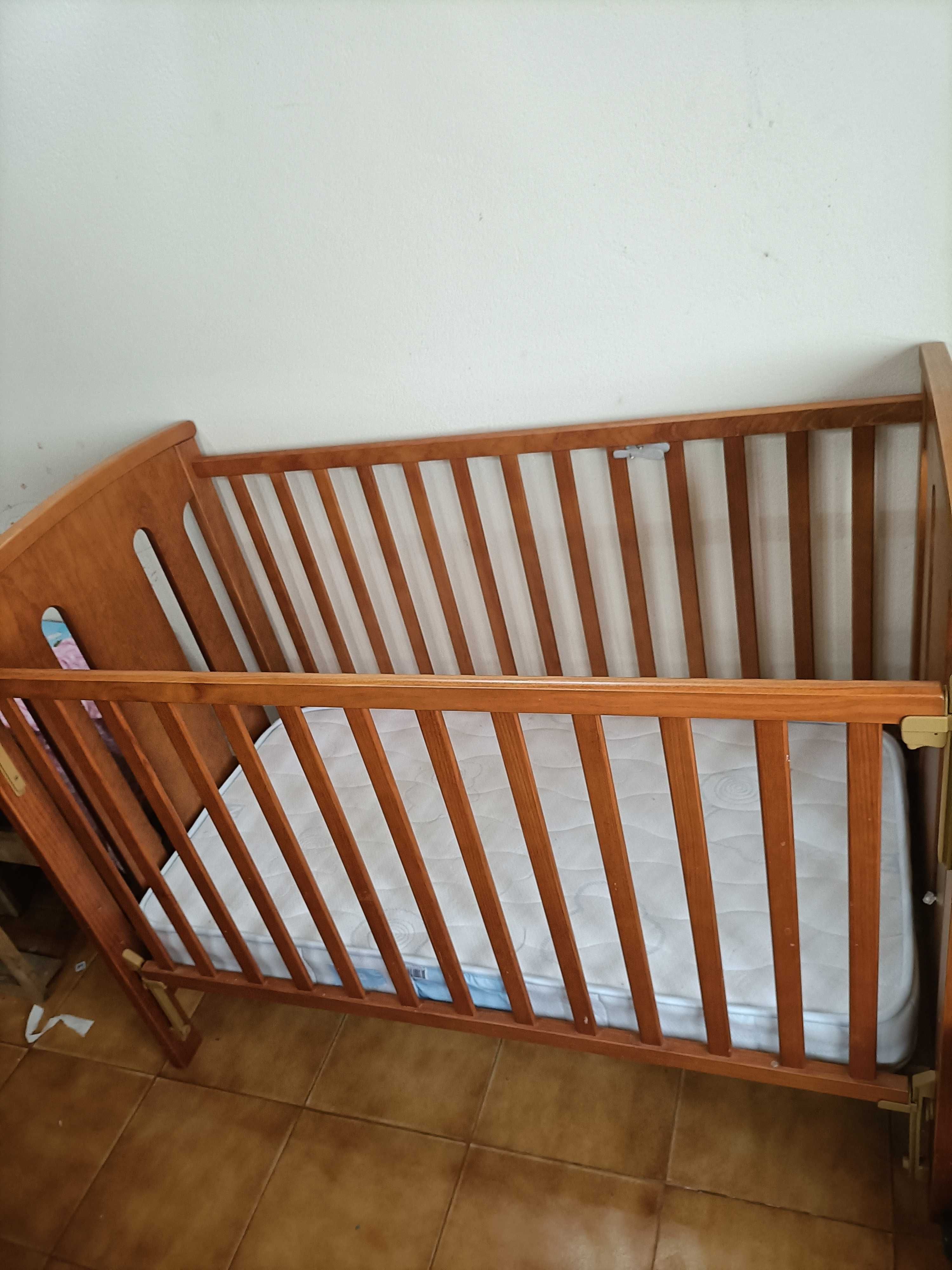 Cama de bebê Prénino