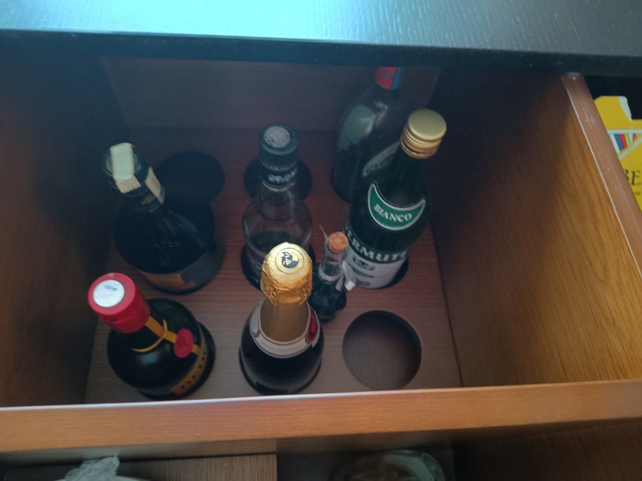 Móvel apoio com bar catálogo Antarte