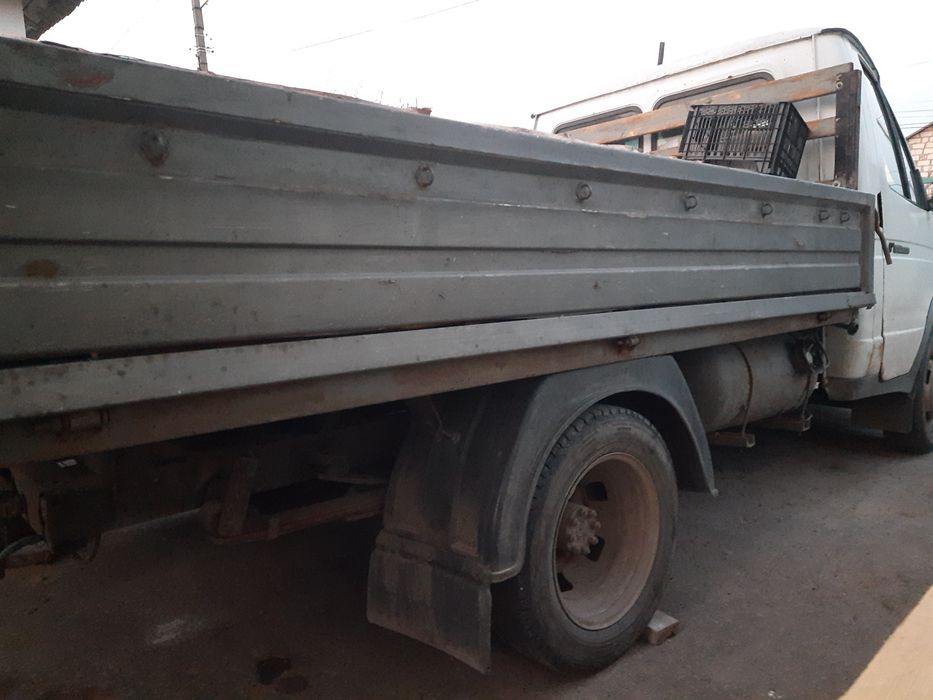 Авто газель 2.9 газ-бензина