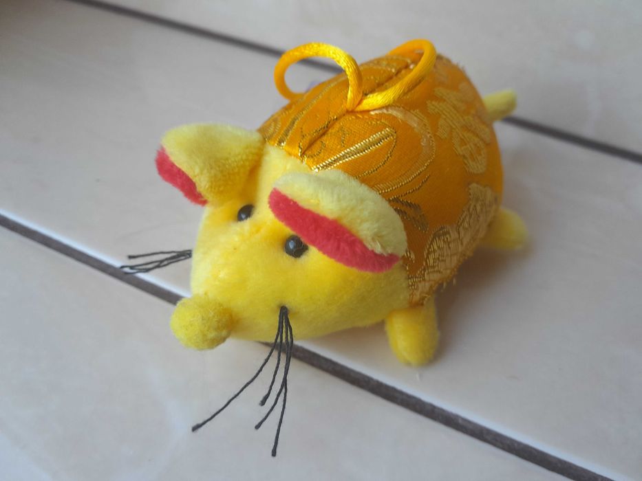 Игрушка мягкая мышонок с присоской