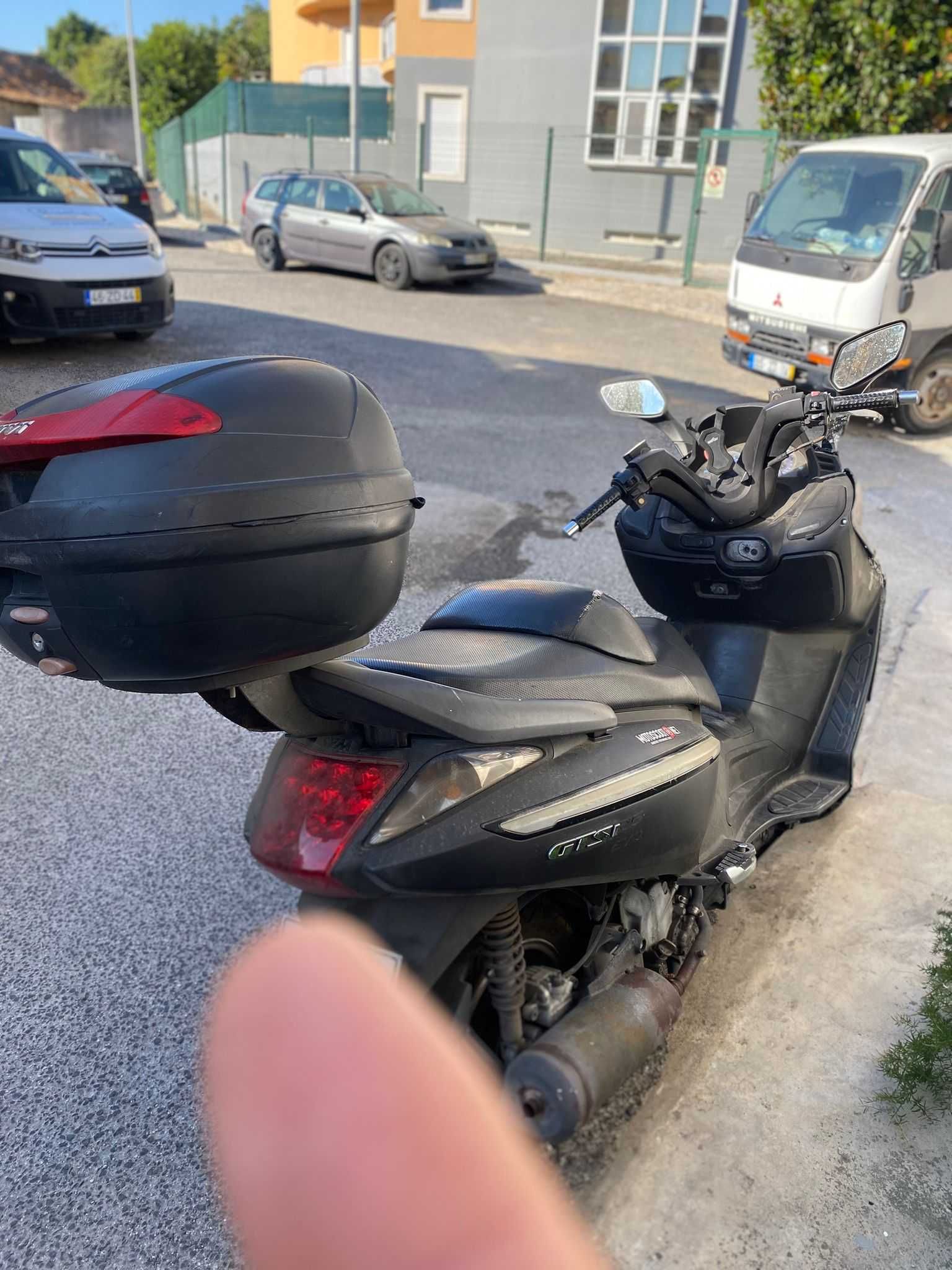 Scooter SYM GTS 125
