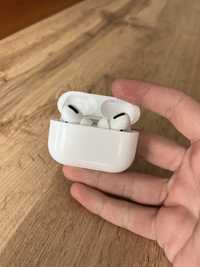 Безпроводні навушники AirPods pro