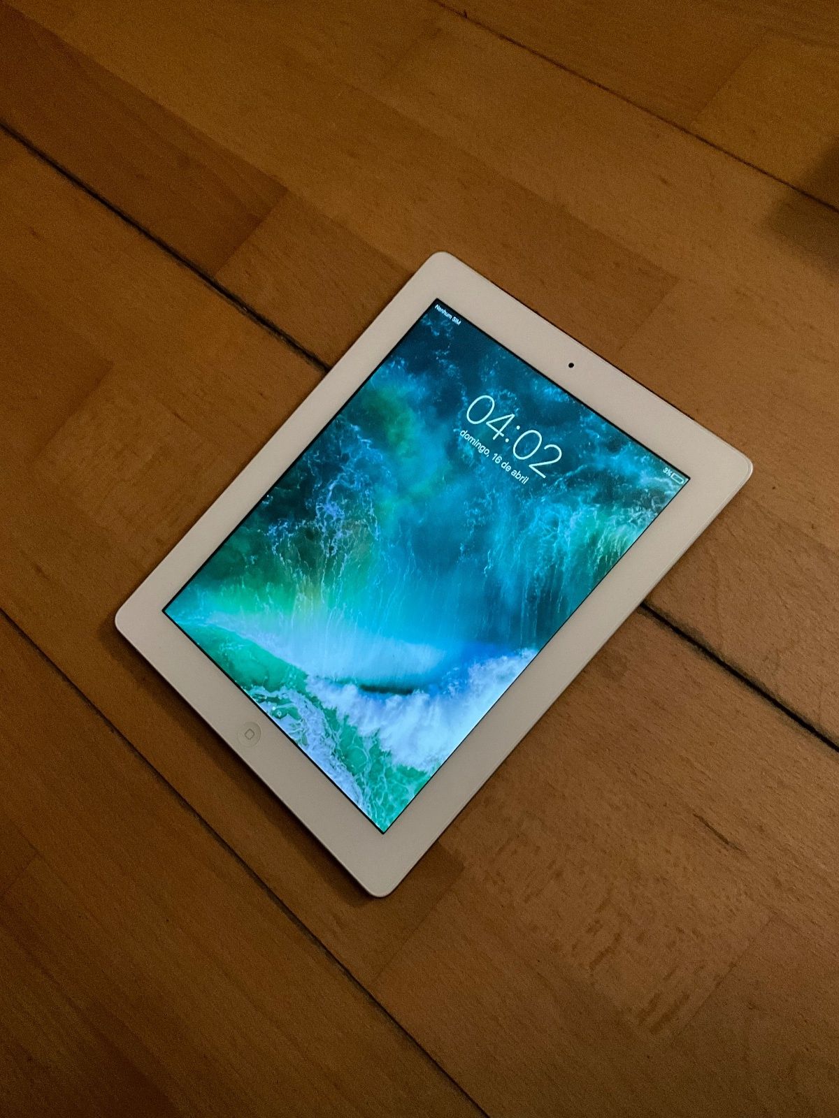 iPad 4ª geração Wi-Fi + Cellular (MM)