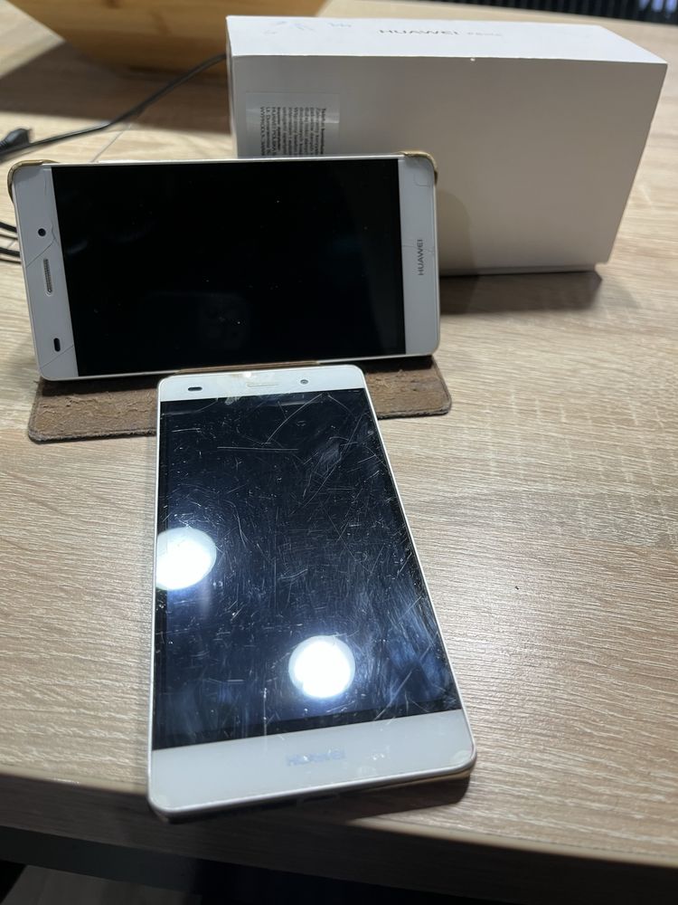 2x Huawei P8 light