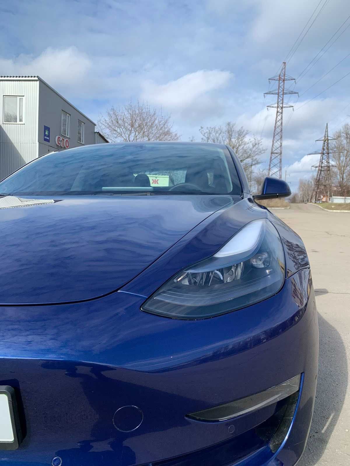 Tesla Model 3  2022