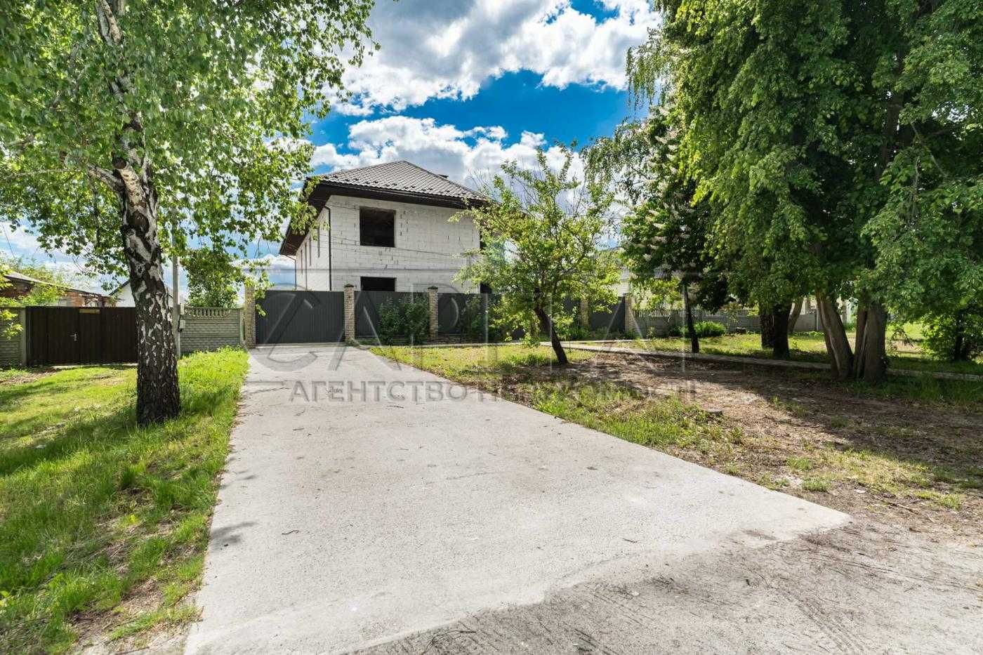 Продаж Будинку, Гора , з басейном