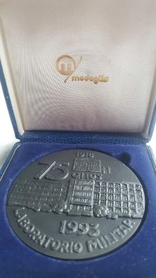 Medalha Comemorativa Laboratório Militar, com estojo