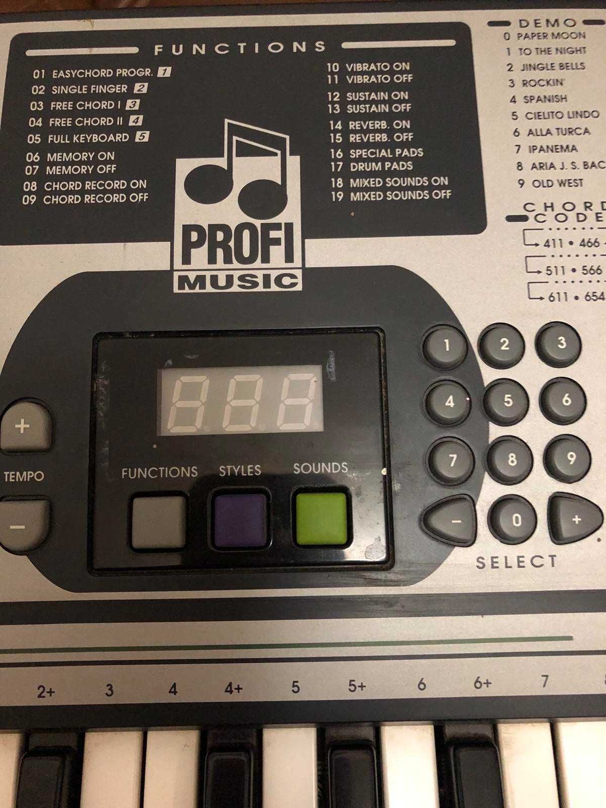 Синтезатор BONTEMPI PM 65  на 61 клавішу з Німеччини