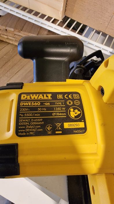 Pilarka tarczowa Dewalt Dwe560 Stan bardzo dobry