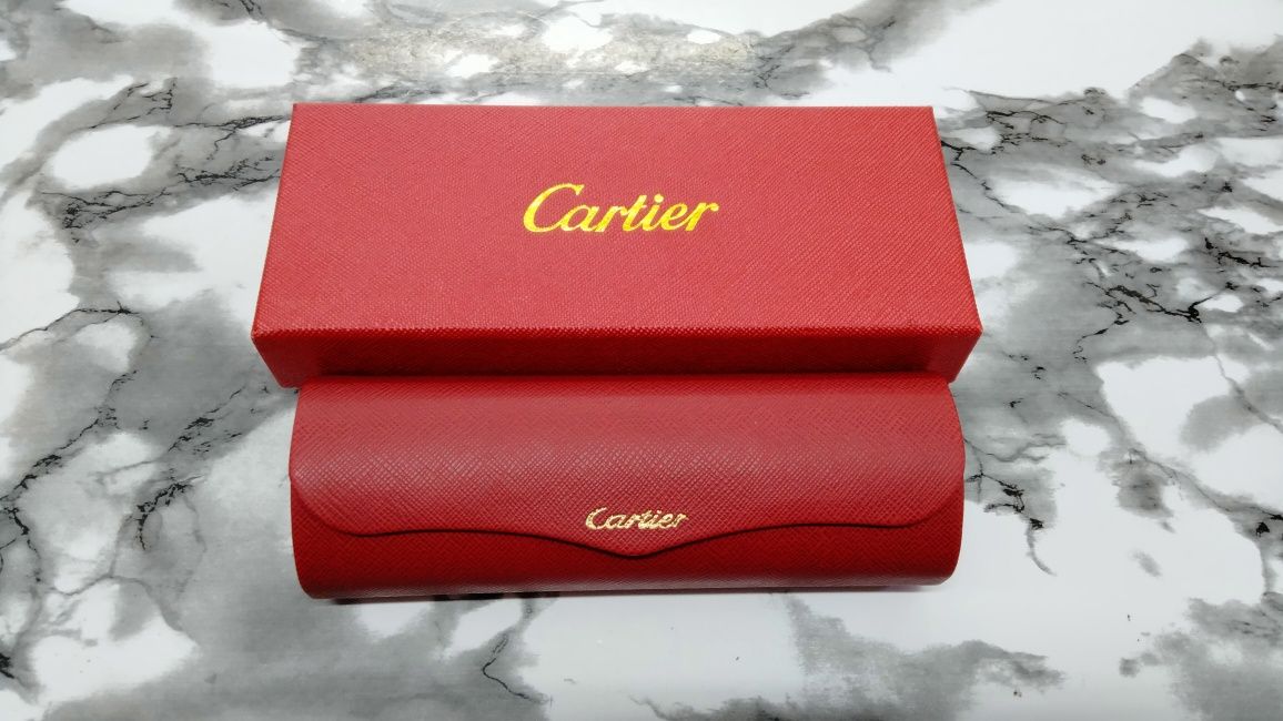 Футляр Cartier червоний