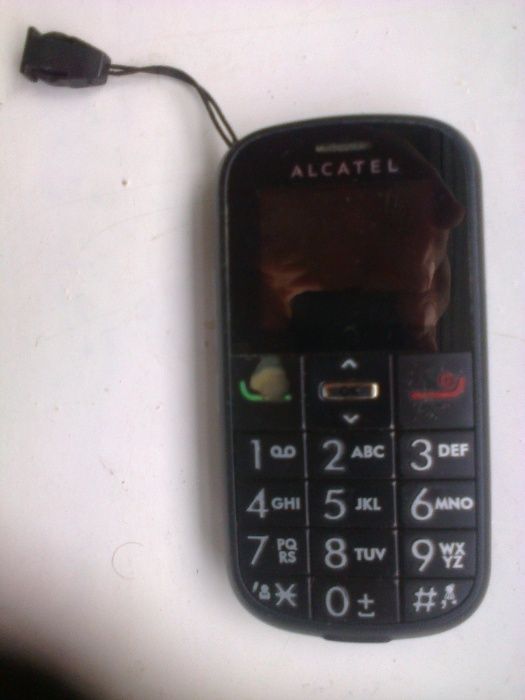 Telefon Alcatel -komórkowy