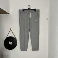 Szare spodnie dresowe Nike damskie sport vintage y2k swoosh