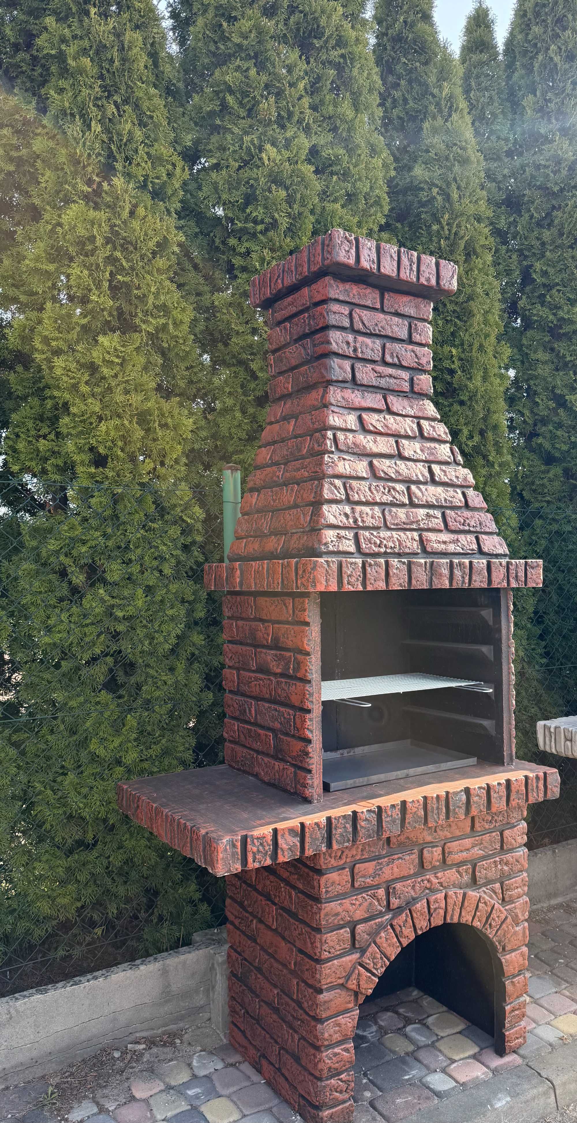 Duzy piękny grill betonowy imitacja cegły k4 grill węglowy