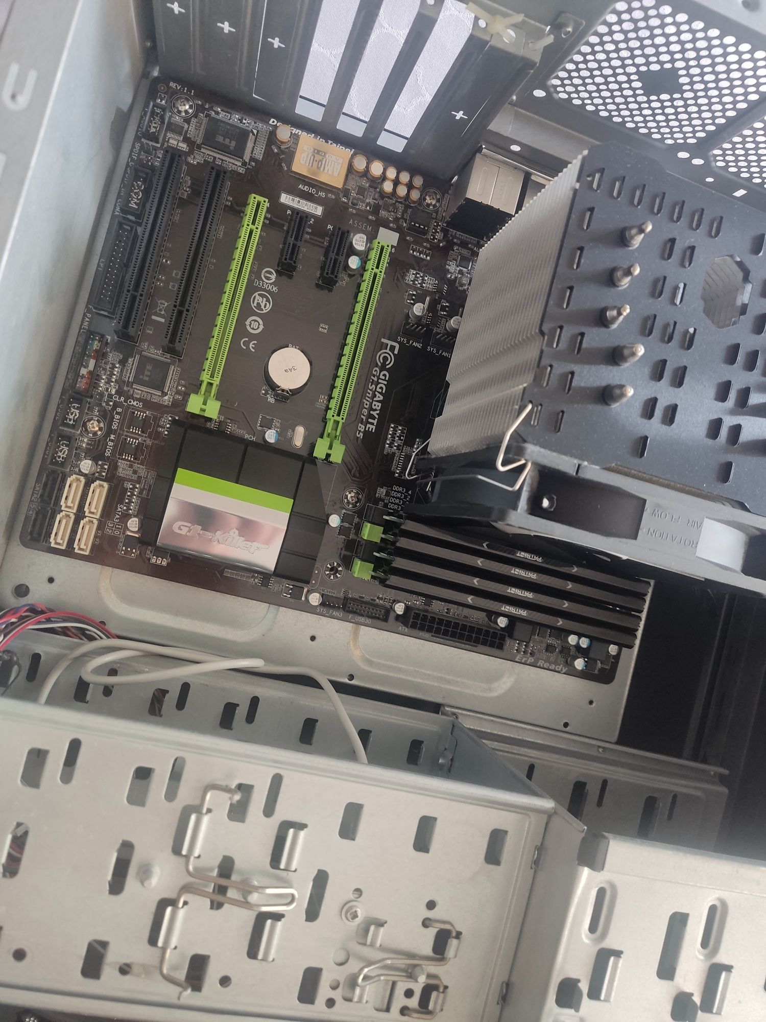 Komputer z i7-4771, 4x4GB RAM, płyta główna Gigabyte G1.Sniper B5