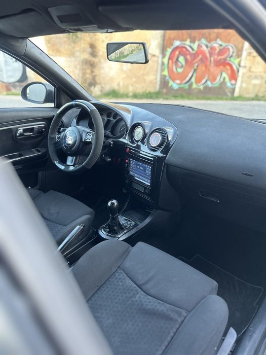 Ibiza 6l 3xx C/Muito material