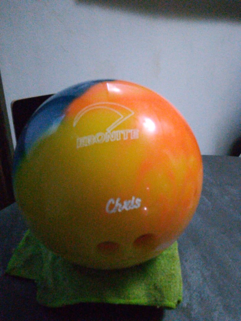 Kula do kręgli Zoom Glow Ebonite