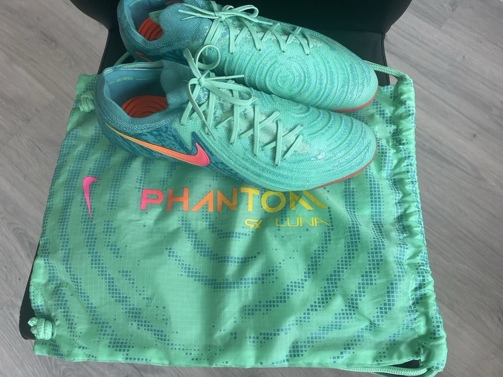 Бутсы Nike Phantome