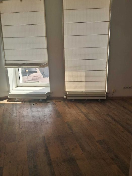 офис в центре с землей