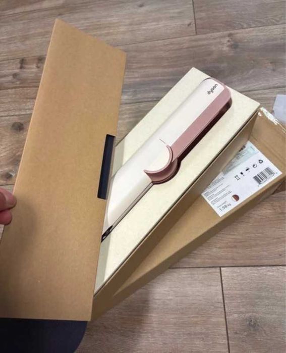 Oryginał Dyson airstrait HT01