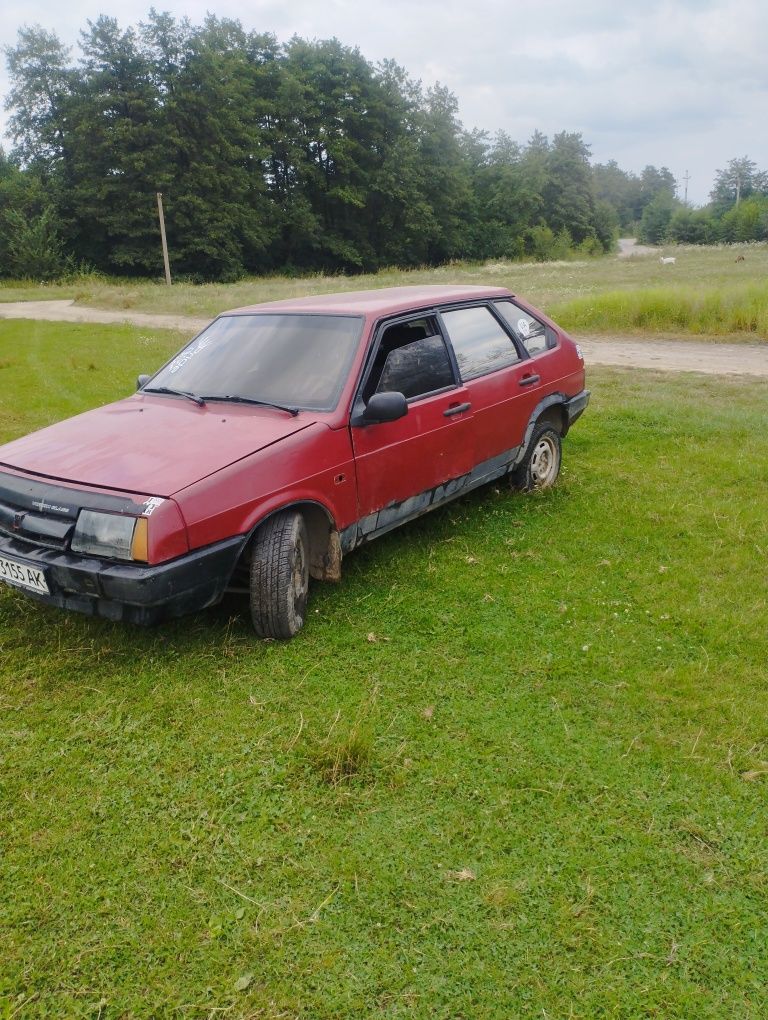 Продам авто ВАЗ 2109 терміново!