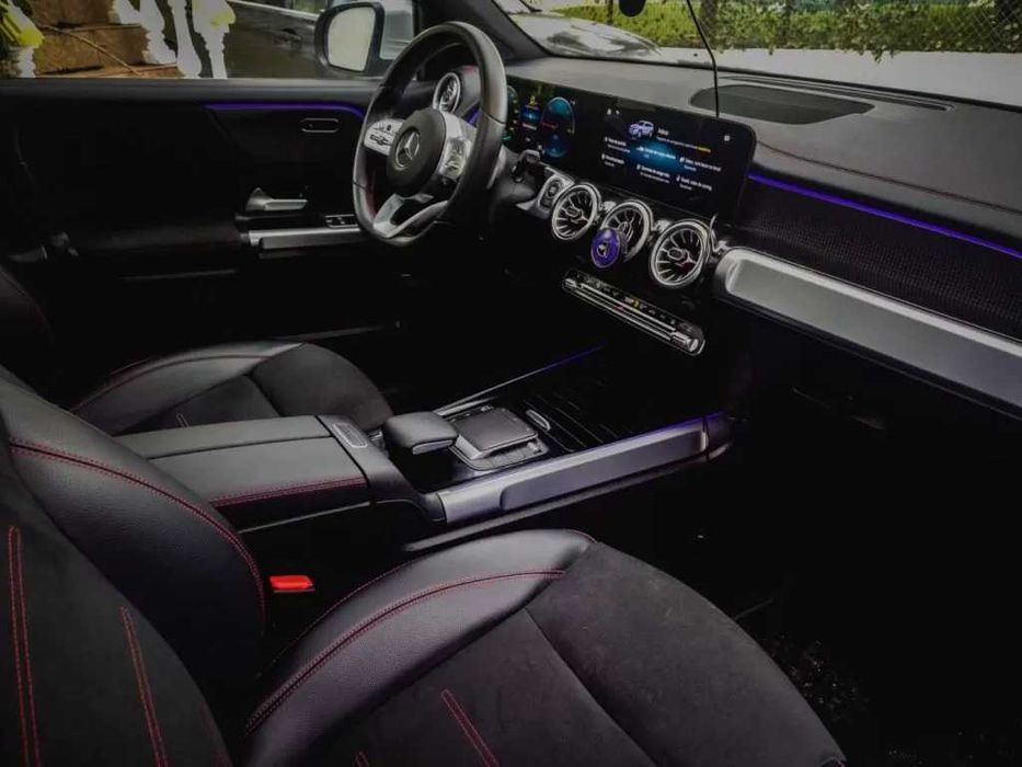 Mercedes Benz EQB