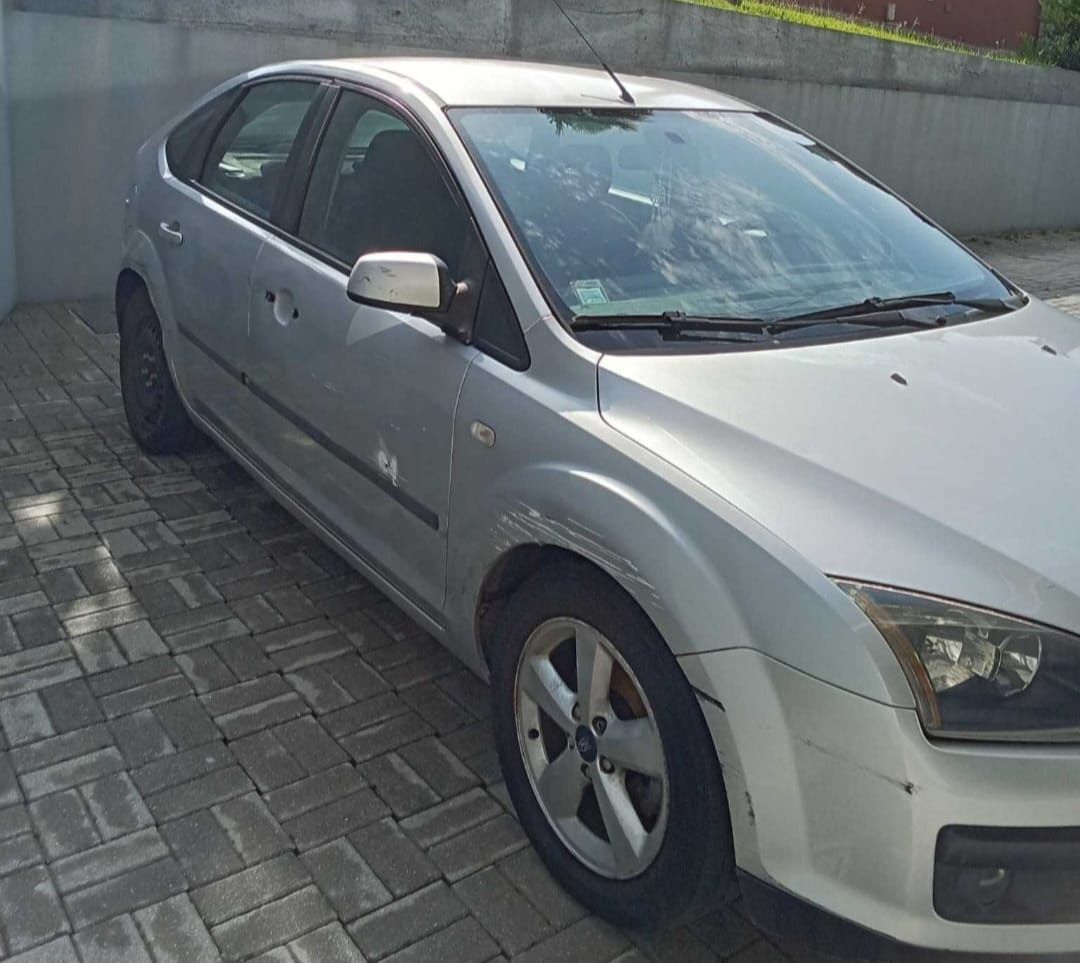 Ford focus 2005 bom estado