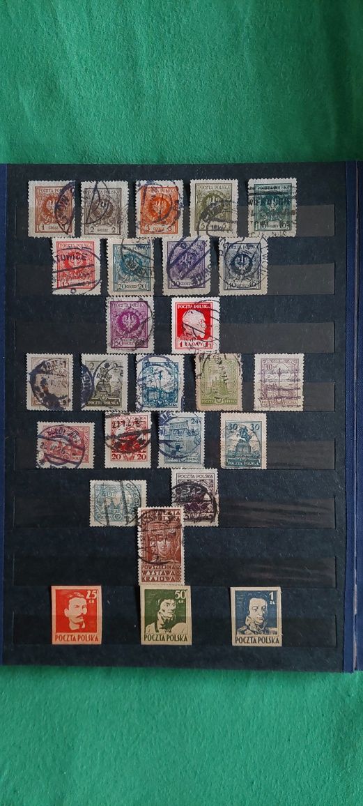 Bardzo stare znaczki Polskie w klaserze ponad 330szt.