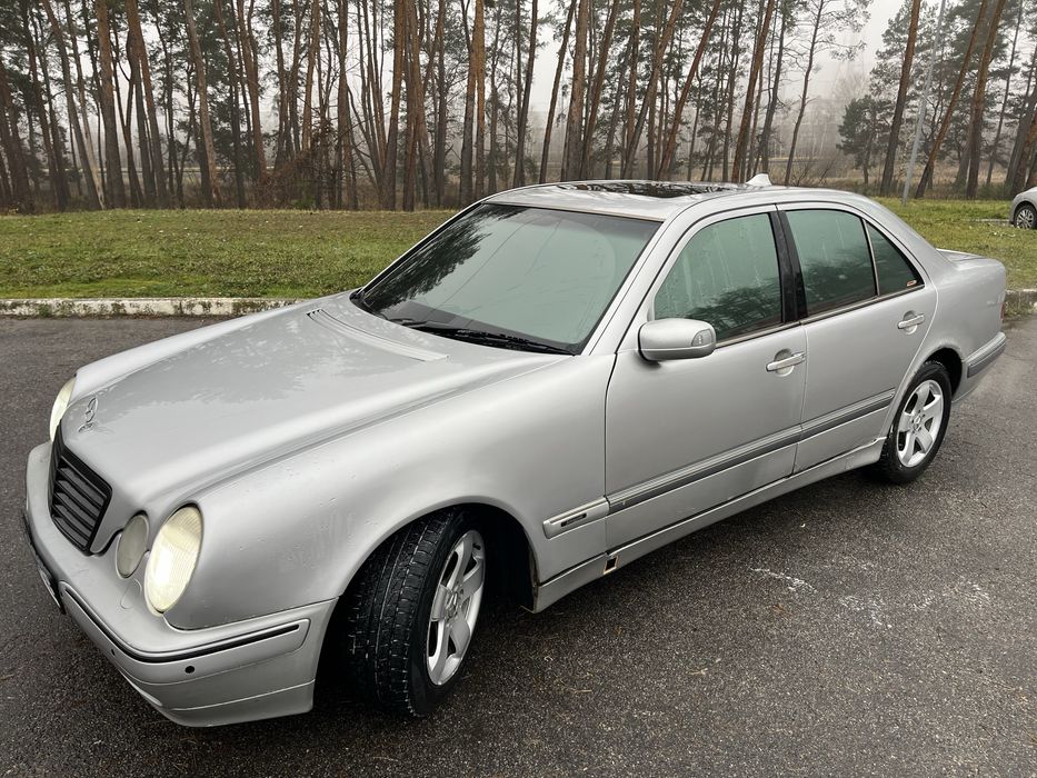 Мерседес Е320 w210