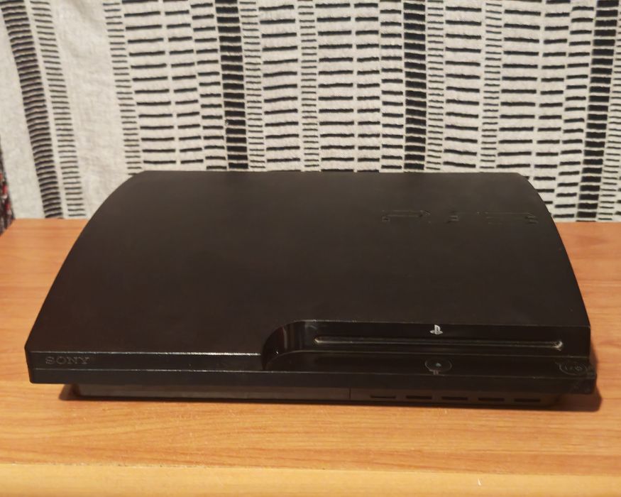 Sony PlayStation 3slim 320gb z zestawem 29 gier
