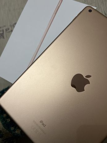Айпад 8 2020 року золотий, 32 гб/Apple iPad 8 10.2 2020 Wi-Fi 32GB