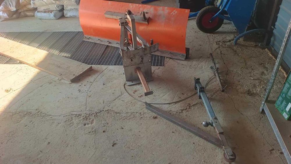 Mitshubishi 2300D w komplecie kosiarka bijakowa, pług, glebogryzarka!