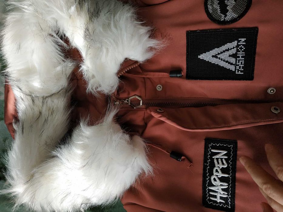 Теплая зимняя куртка на девочку 11-13 лет