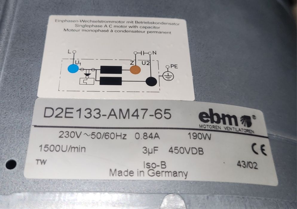 ВЕНТИЛЯТОР EBMPAPST D2E133-AM47-65 відцентровий