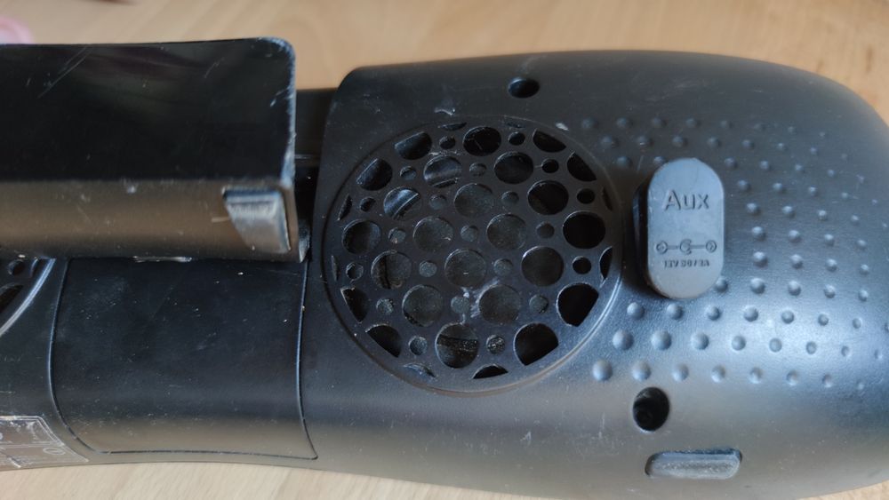 Док-станція для iPod і iPhone Logitech S715i
8 годин роботи від батаре