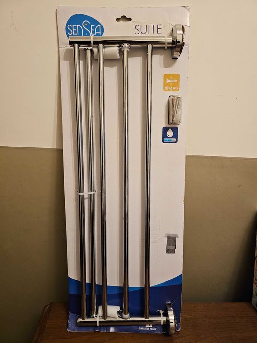 Toalheiro de parede ENFERRUJADO - Wall mounted towel rack RUSTY