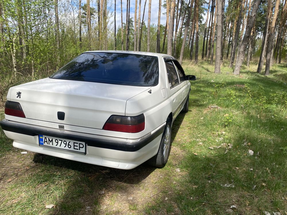 Avto Peugeot 605