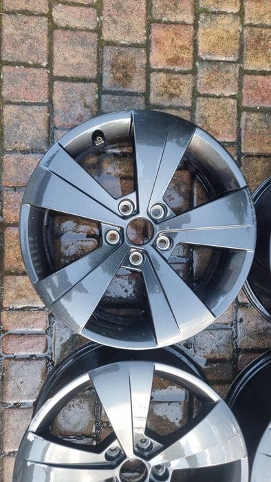 Komplet felg felgi skoda superb III 17"