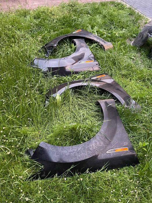 FORD MONDEO MK4 Błotnik błotniki P/L Kolor V6 i G6