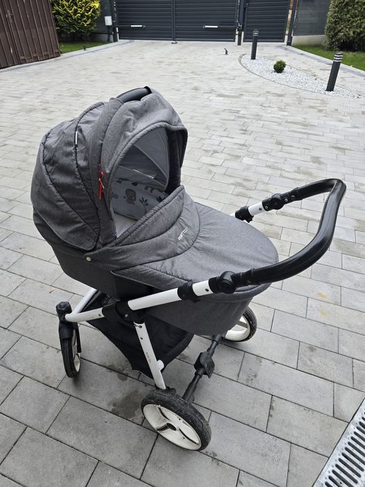 Wózek Bebetto Nico 2w1 (gondola + fotelik Mars)