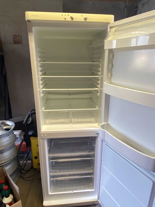 Холодильник Privileg 300 літрів 2 компресори