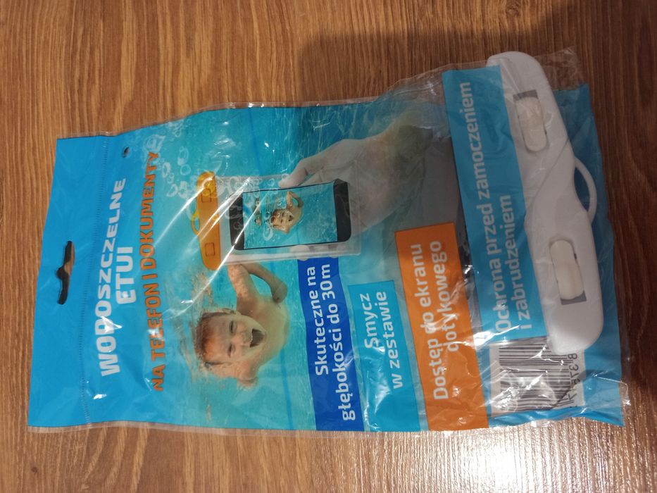 Wodoodporne etui na telefon