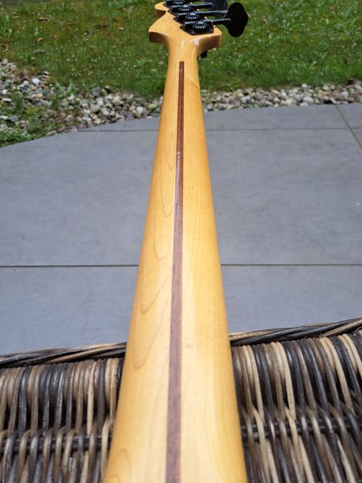 Fender bas  Japan.