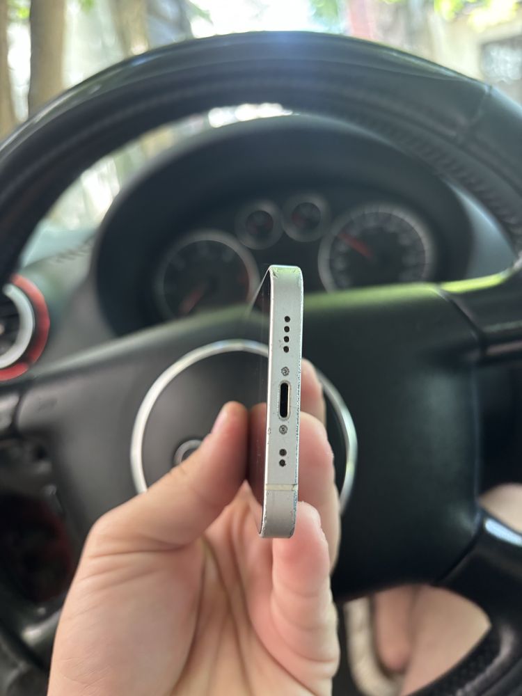 Iphone 12 mini stan bdb