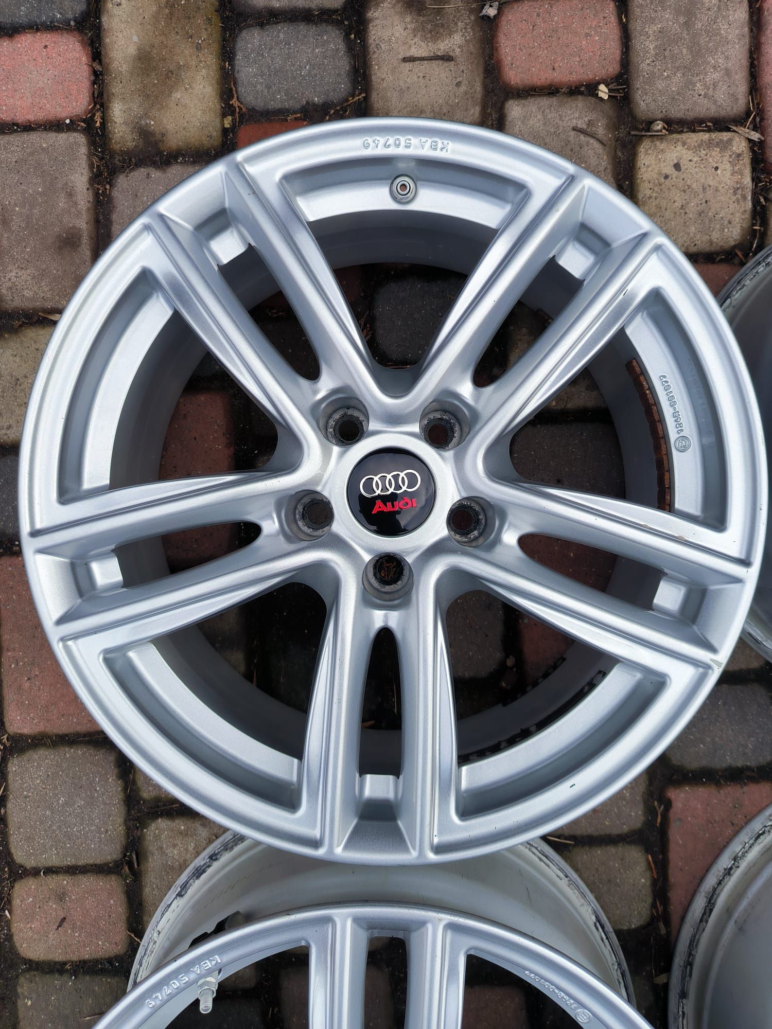 Felgi aluminiowe 17 Audi A3 A4 A5 A6 Q3 Q5 5x112