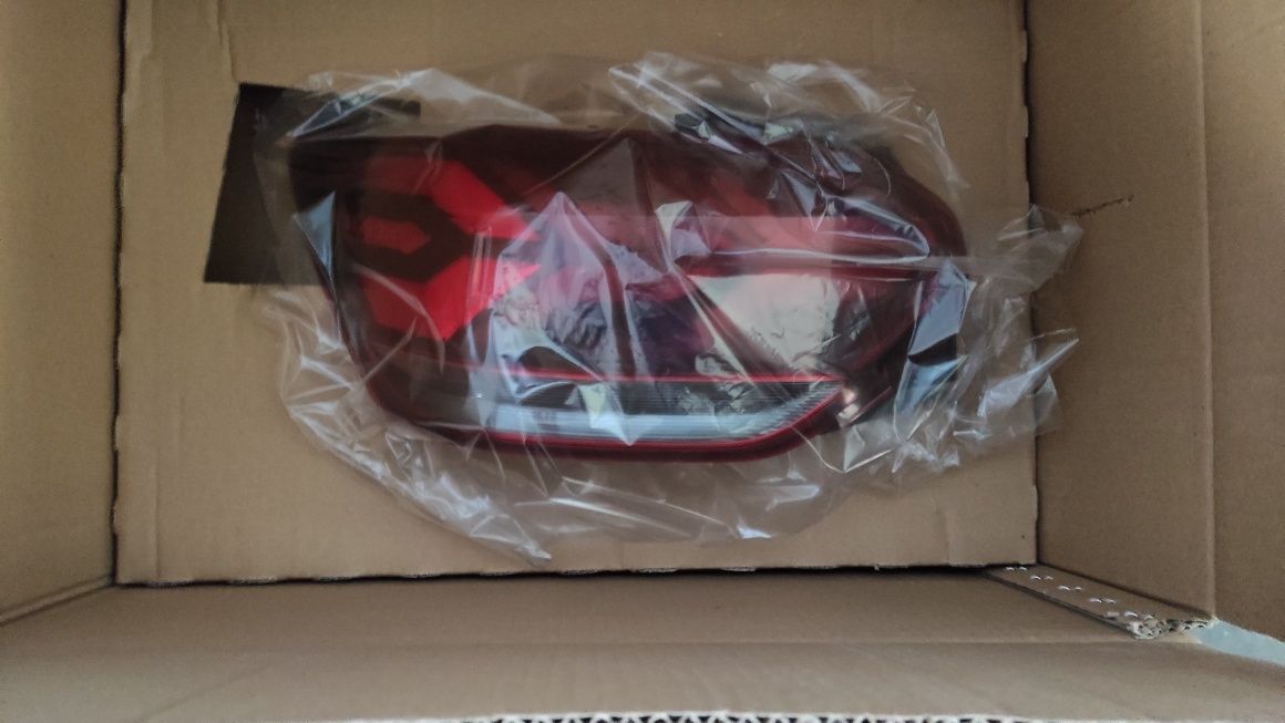 Sprzedam lampę tylną lewą dacia Sandero III