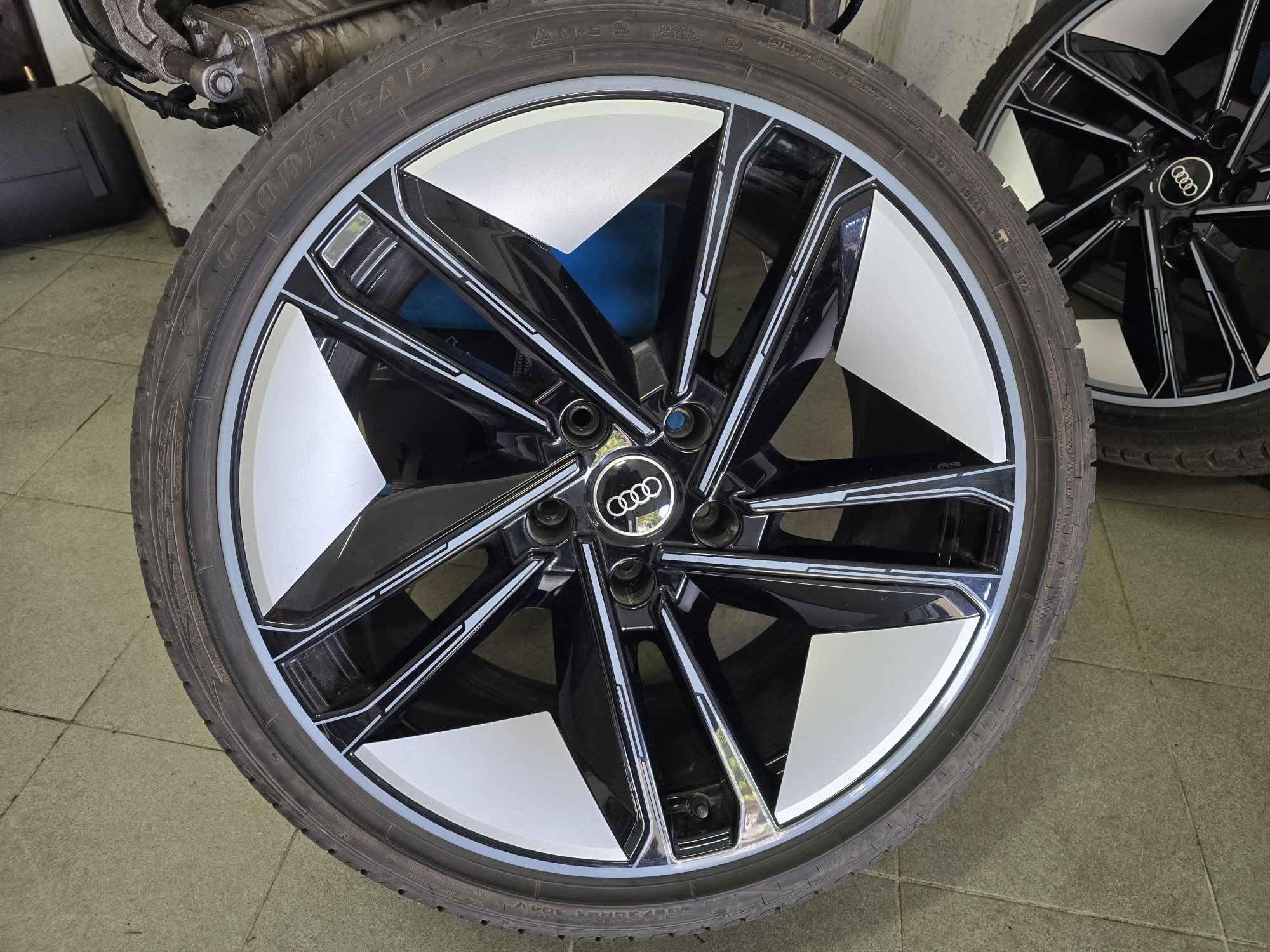 Felgi Etron GT 21" 9,5 11,5 5X130