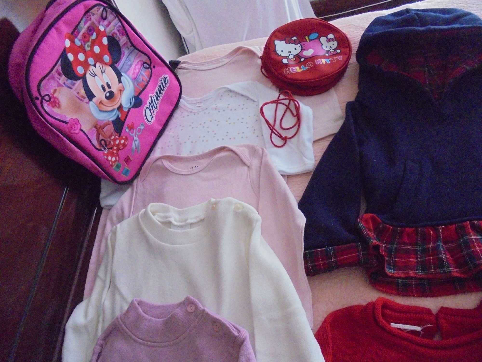 lote de roupa de menina a mochila