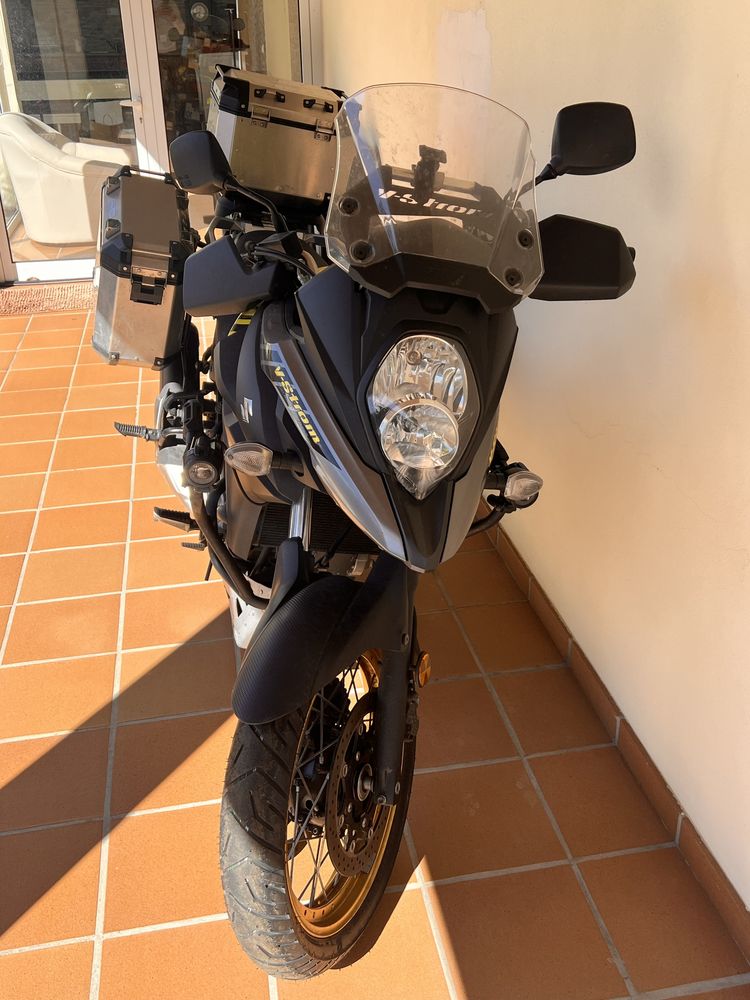 Suziki v-stong 650