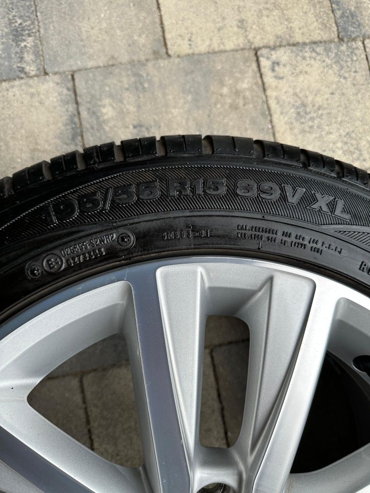 Felgi aluminiowe 15 cali 5x100 VW Seat Skoda  Audi super stan